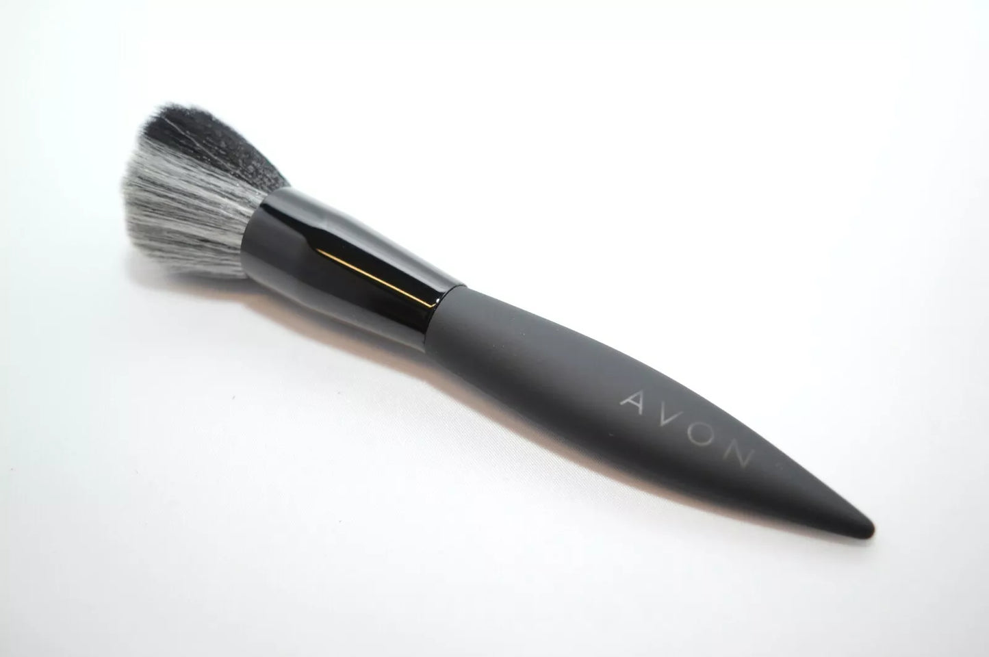 50x Avon Makeup Brushes deal for Highlight, eye, cheek and Contouring brush set