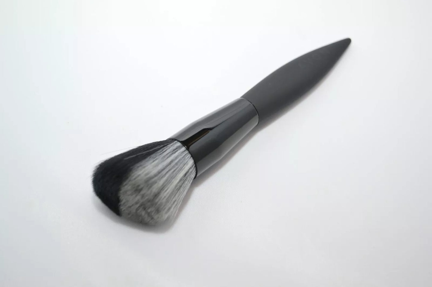 50x Avon Makeup Brushes deal for Highlight, eye, cheek and Contouring brush set