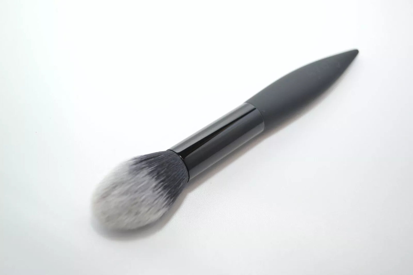 50x Avon Makeup Brushes deal for Highlight, eye, cheek and Contouring brush set